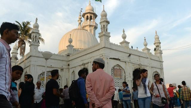 activistsunitetofightforwomensentrytohajialidargahinmumbai
